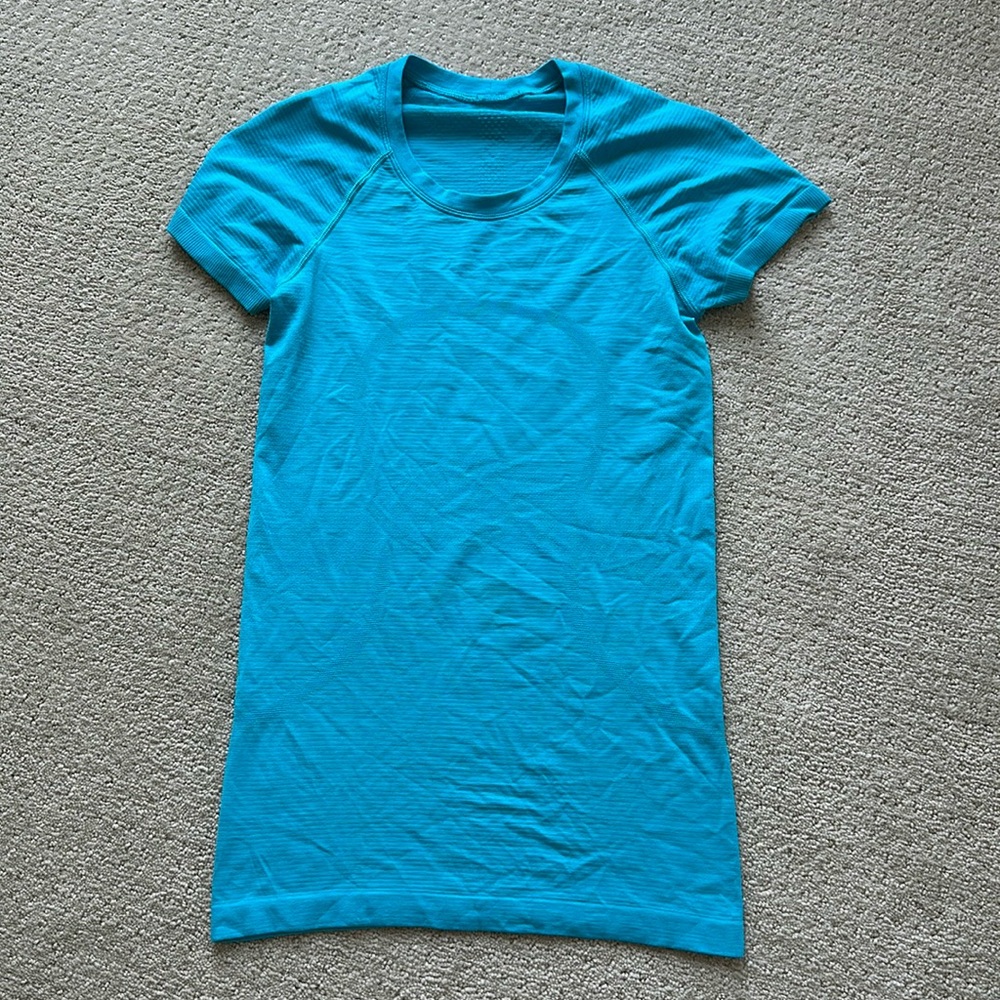 Lululemon Blue swiftly tech
